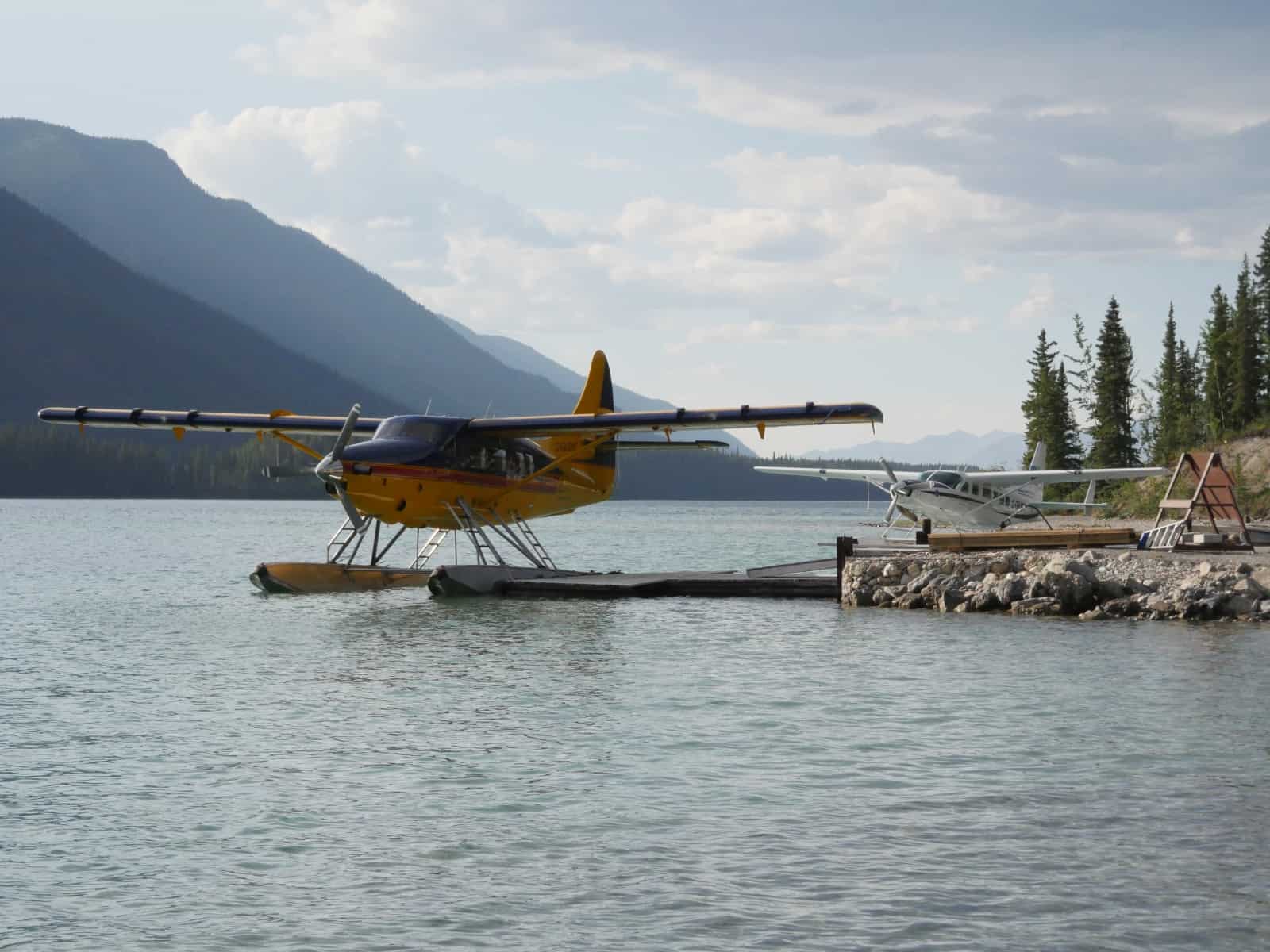 Mit diesen zwei Wasserflugzeuge der Northern Rockies Lodge kann man sich zum Fischen fliegen lassen, oder die Schönheit des Nahanni Nationalpark Reserve mit den Virginia Falls bewundern. Foto Daniela Ganz