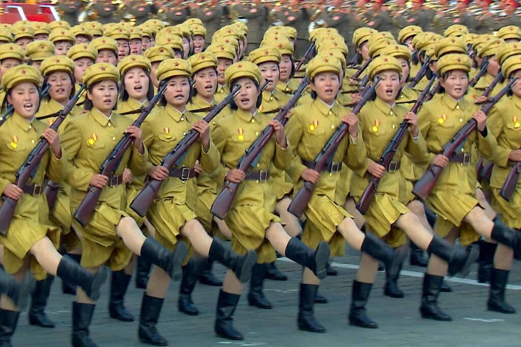 Militärparade in der Demokratischen Volksrepublik Nordkorea. Foto © Getty Images