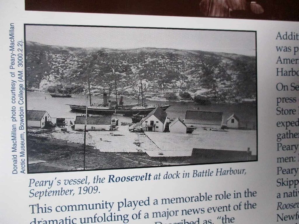 Historische Aufnahme von Battle Harbour mit dem Schiff von Robert Peary. Foto Bernadette Calonego