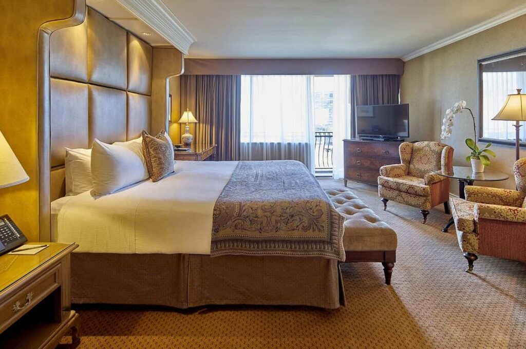 Wunderschöne Zimmer und Suiten erwarten den Urlauber oder die Honeymooner. Foto © Wedgewood Hotel & Spa - Relais & Chateaux
